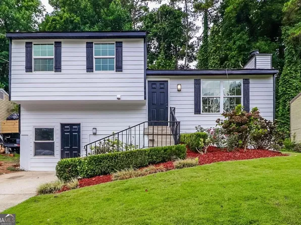 1406 Silver Lake Dr, Norcross, GA 30093