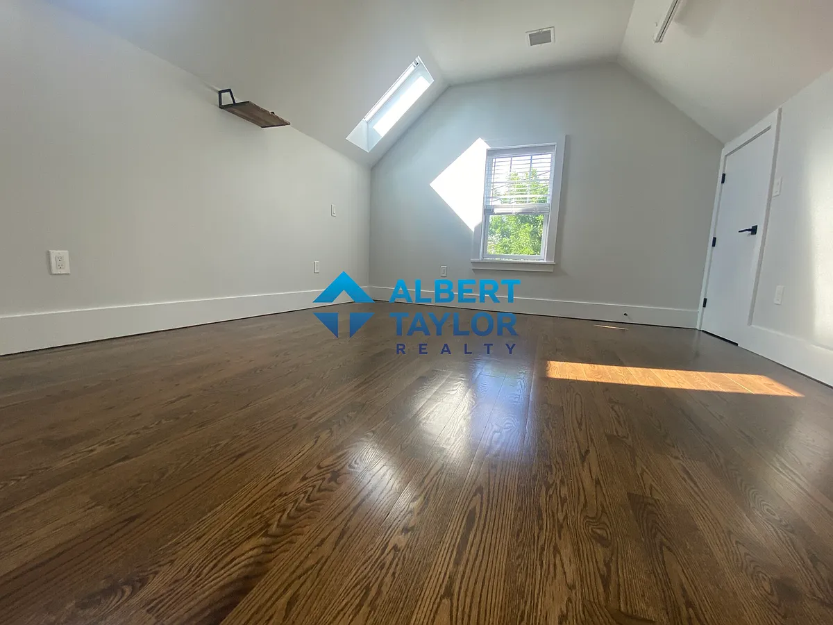 Bedroom #2 - 10 Brook St #2