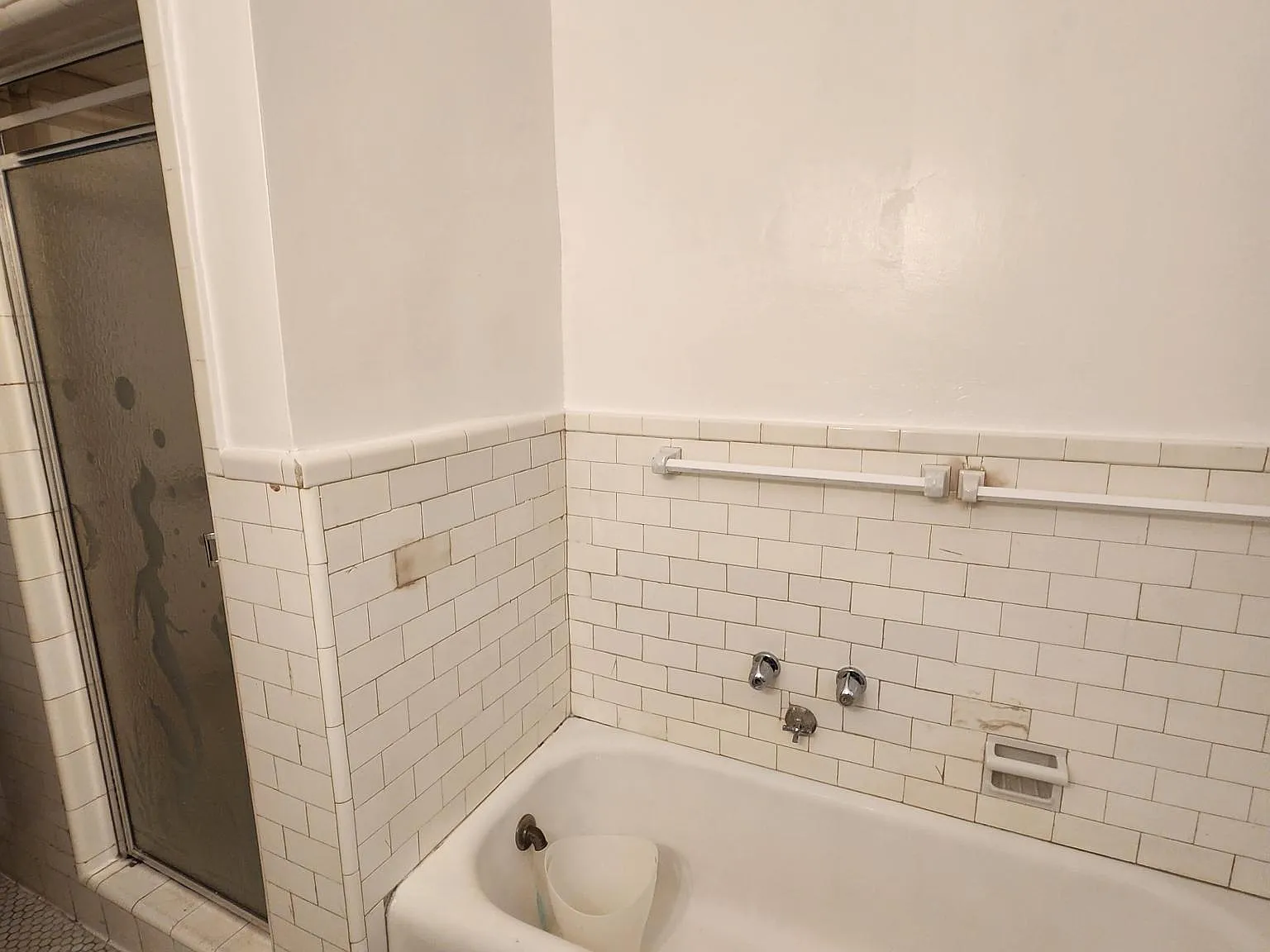 12 Vernon Ave — Photo 4