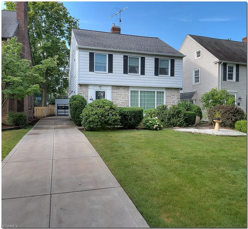 2334 Charney Rd photo 1