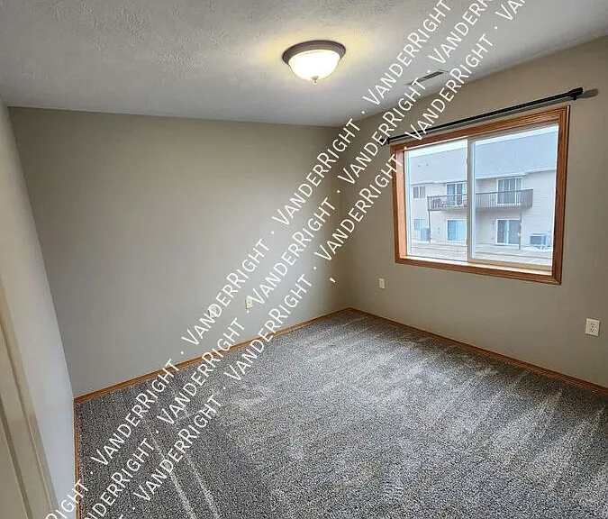 2220 N Devon Ave #207 — Photo 12