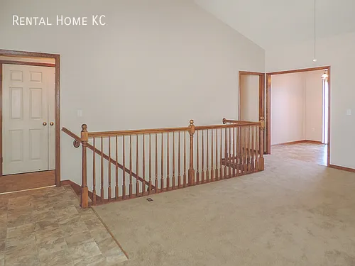 7402 Hedge Lane Ter — Photo 3
