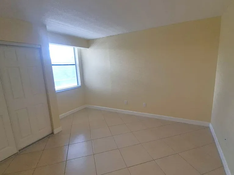 820 Lavers Cir #G409 — Photo 20