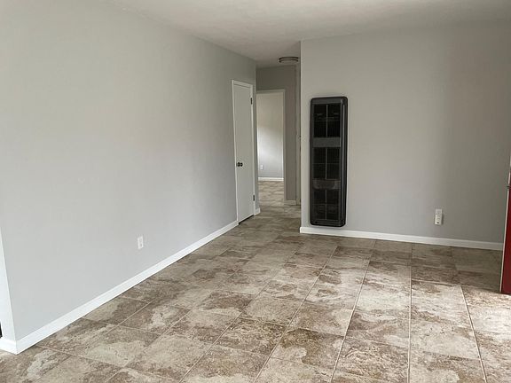 4th image of 541 1/2 D St
