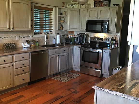 2nd image of 525 Troon Ct