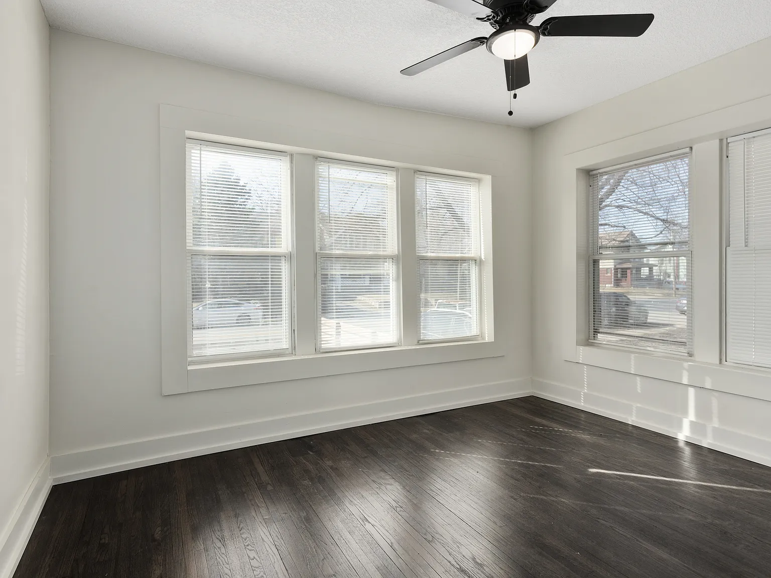 3409 Indiana Ave - 5 — Photo 4