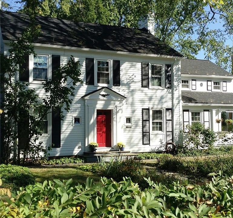 1st image of 19607 Fairmount Blvd