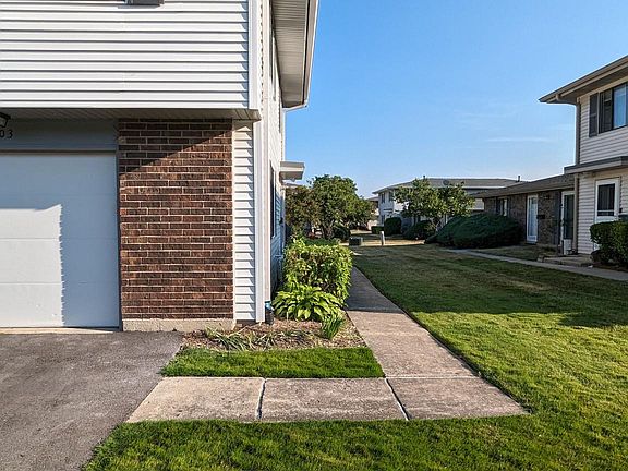 5th image of 1103 Quanset Ct #1103