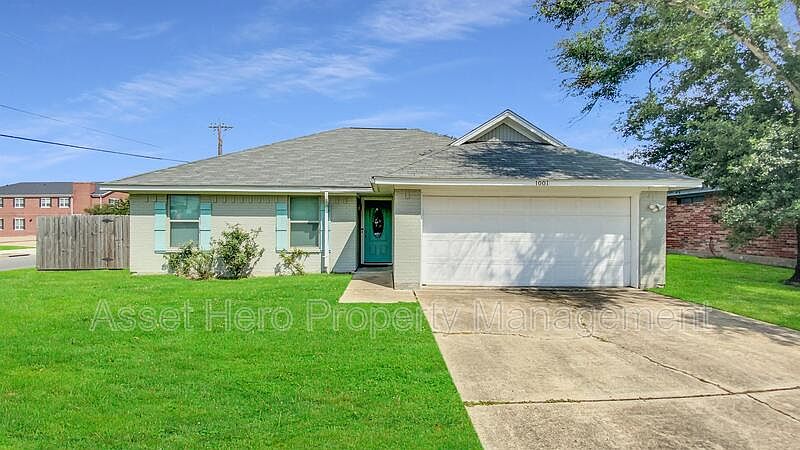 1st image of 1001 Hardwood Ln