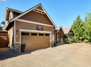 401 N Lydia Ln, Mount Angel, OR 97362