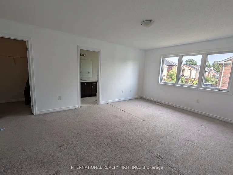 734 Yarfield Cres #MAIN — Photo 11