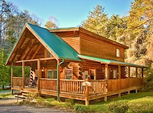 1603 Little Cabin Loop, Pigeon Forge, TN 37862