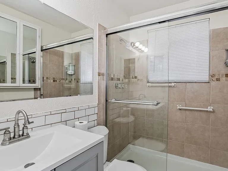 3174 W Center Ave #A — Photo 15