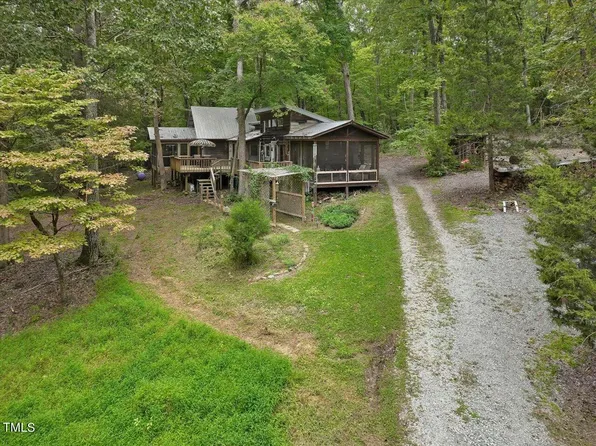 393 East Rd, Pittsboro, NC 27312