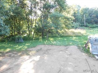 48th St, Vienna, WV 26105