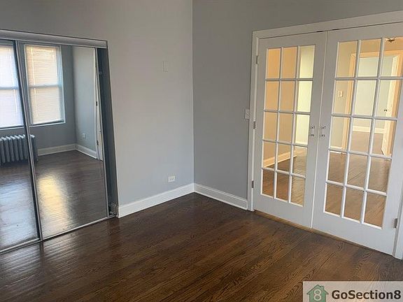 5th image of 7920 S Wabash Ave APT 3B