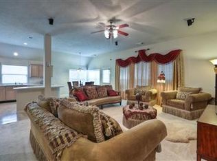 16207 Darrian Ln, Houston, TX 77049