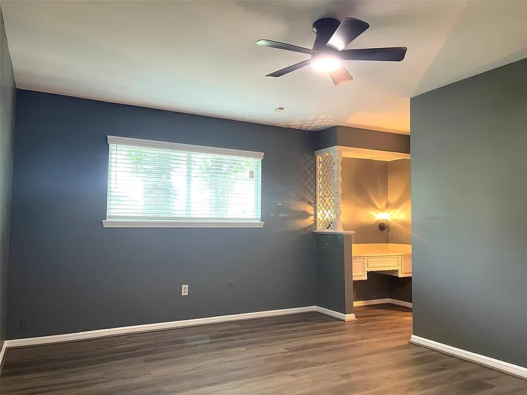 9626 Hearthwood Dr — Photo 16