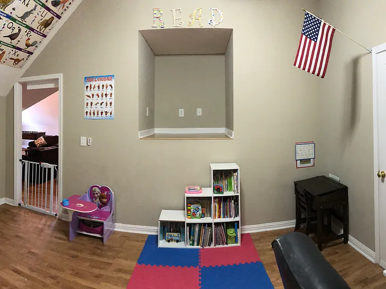 215 Live Oaks Cir — Photo 18