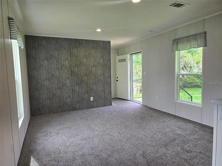 24048 Ermine Rd — Photo 7