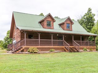 725 Hopewell Rd, Felicity, OH 45120