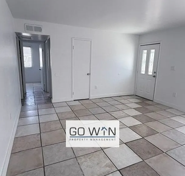 62 W Southern Ave — Photo 12