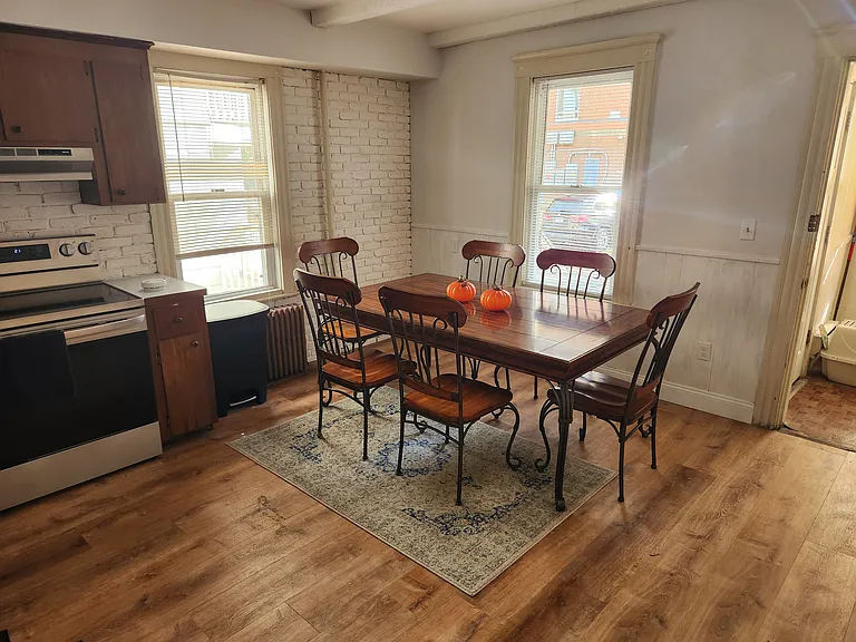 2 Chase St #1 — Photo 8