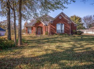 5505 Whitaker Cir, Longview, TX 75605