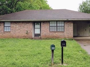 1518 Hillview Dr, Nacogdoches, TX 75964