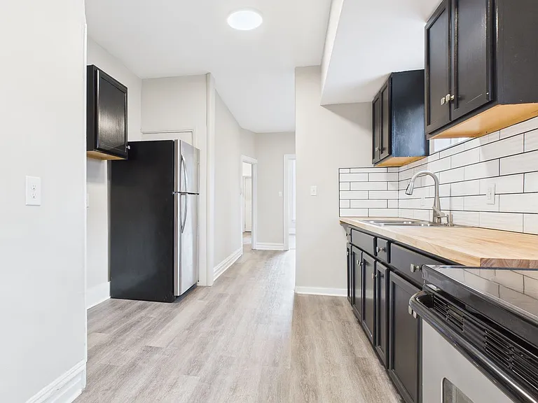 1330 Susquehanna St — Photo 5