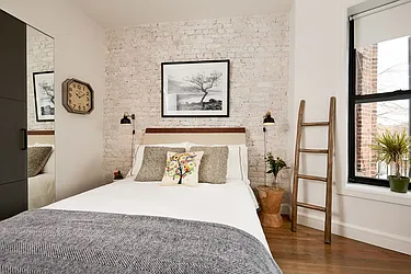 Rented by Tapiro Realty