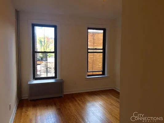 Rented by City Connections Realty | media 10