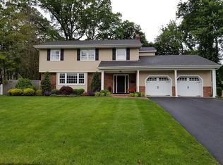 414 Red Birch Ct, Ridgewood, NJ 07450