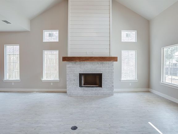 4th image of 2118 Glenna Goodacre Blvd