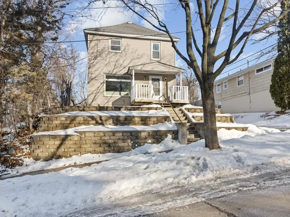 1111 28th Ave NE, Minneapolis, MN 55418