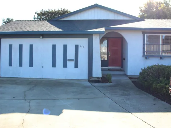 738 Cynthia Ct, Watsonville, CA 95076
