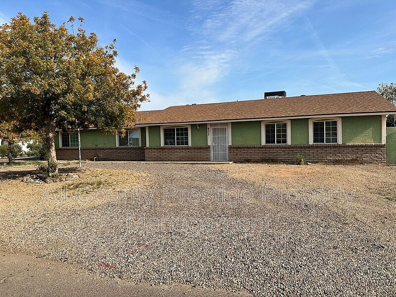 1st image of 803 N Lizanne Way