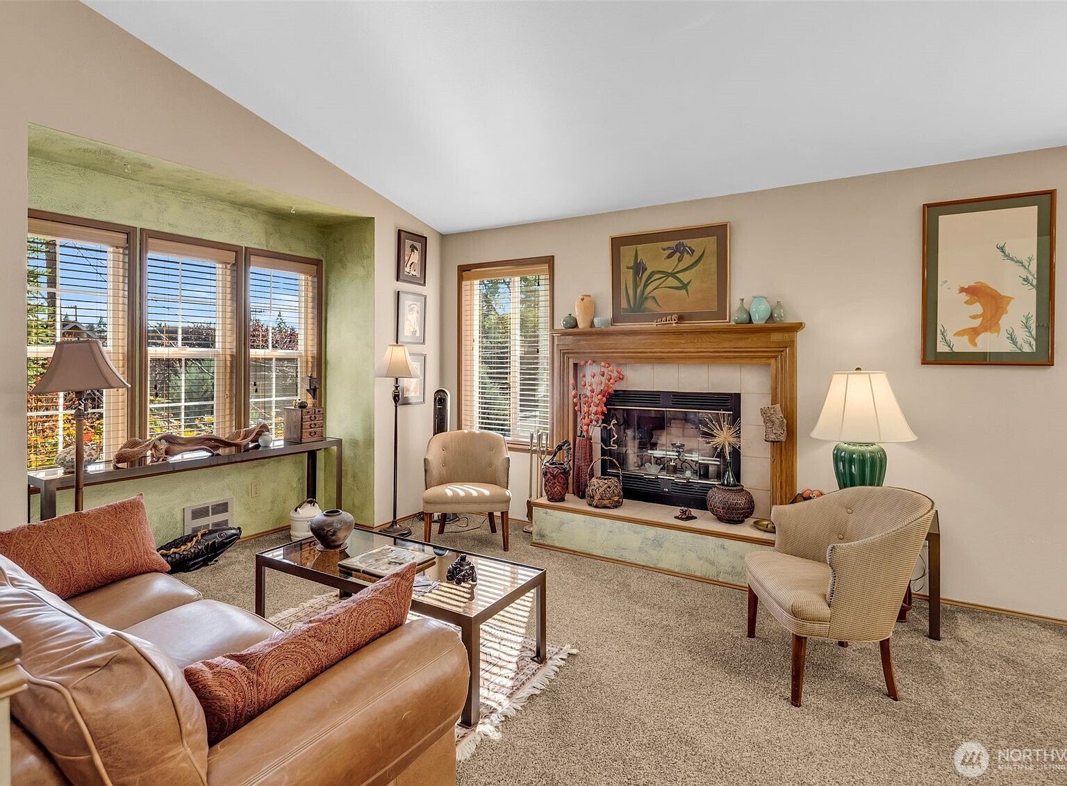 あらまど 10513 Whitman Avenue N, Seattle, WA 98133 | Zillow