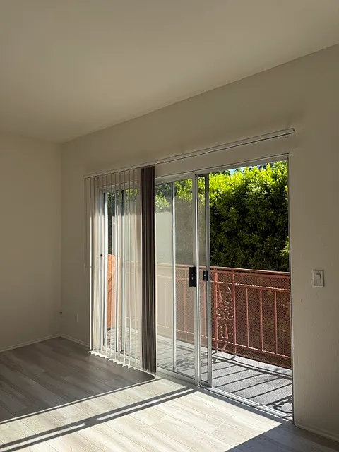 2 bed, 750 sqft, $2,290 — Photo 4