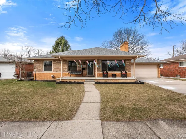 30605 Champine St, Saint Clair Shores, MI 48082
