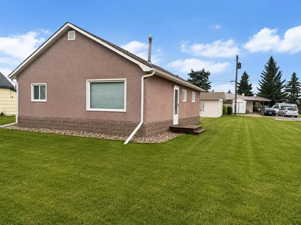 5007 NW 51st St, Hardisty, AB T0B 1V0