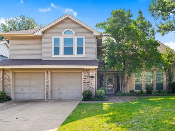 4511 Westchase Cir, Grapevine, TX 76051