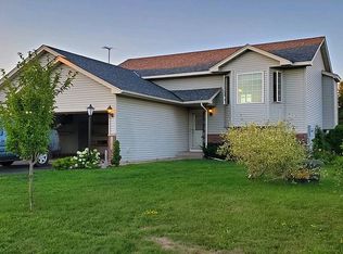 1100 Marsh View Ct, Braham, MN 55006