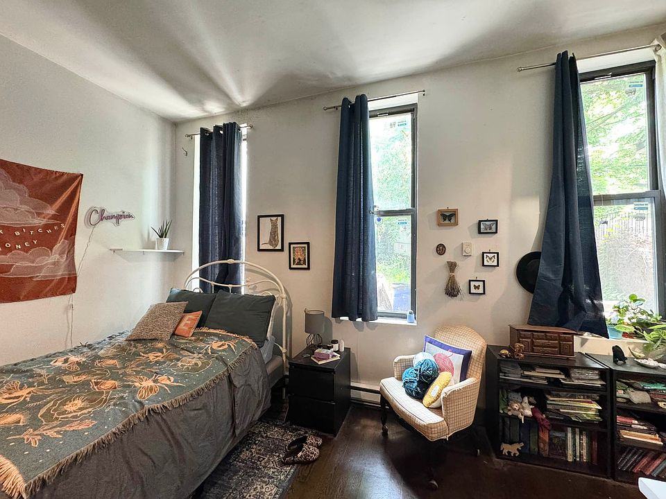 1st image of 962 Myrtle Ave APT 1B