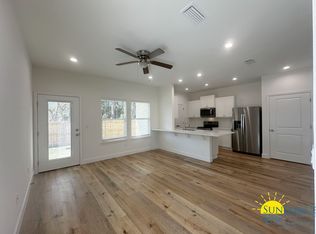 7 11th St, Shalimar, FL 32579