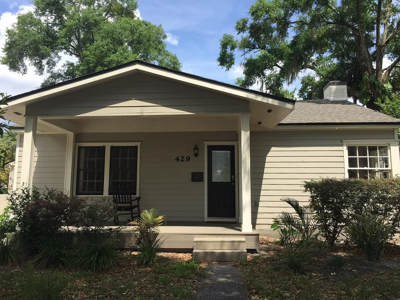 2 bed, 1700 sqft, $2,645 — Photo 2