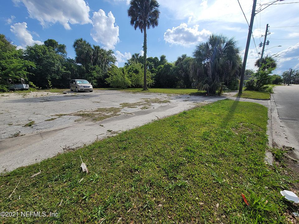 1st image of 0 E 17TH Street