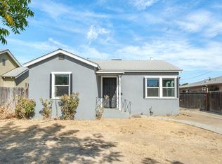 2043 11th St, Reedley, CA 93654