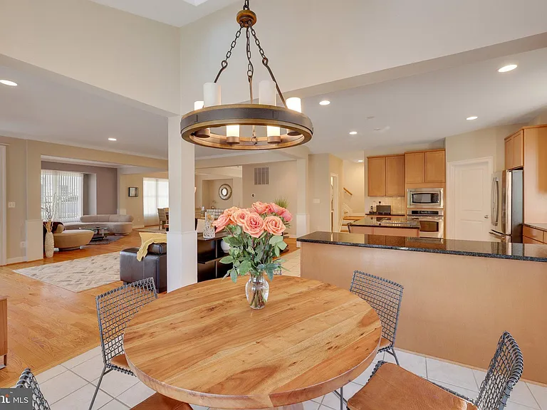 5922 Chesterbrook Rd — Photo 38
