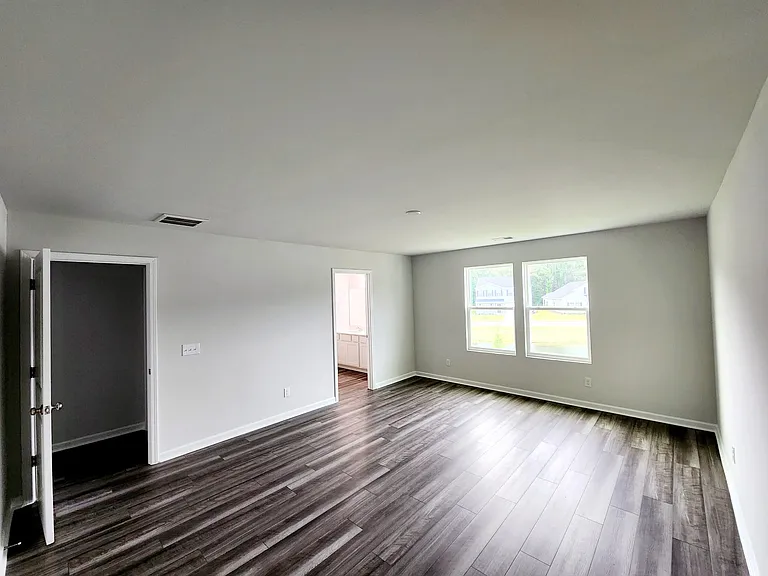145 Jepson Way — Photo 4
